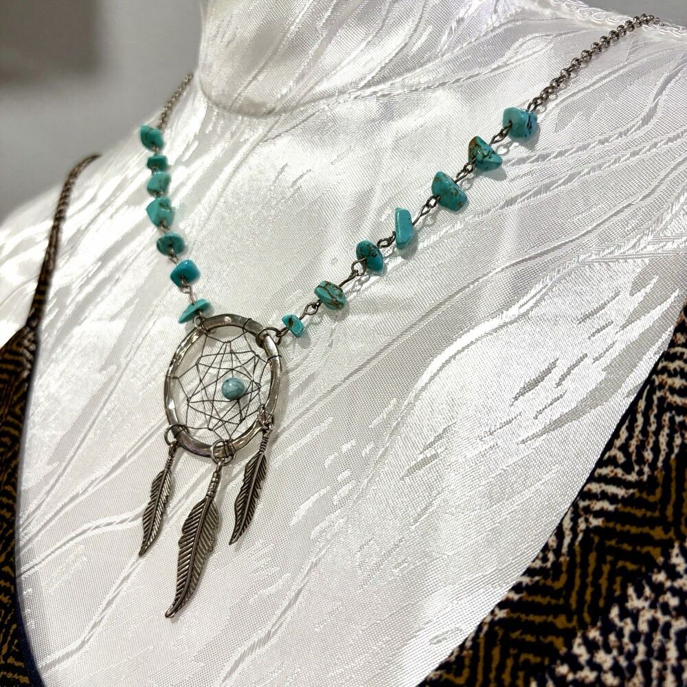 Boho Western Dreamcatcher Necklace Faux Turquoise Chips Silver Tone Feather